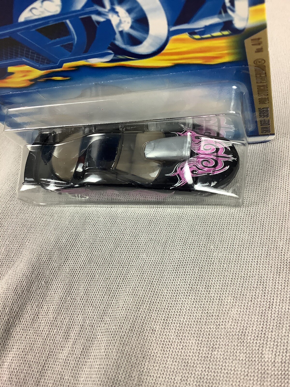 Picture 4 of 9