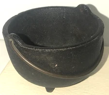 Vintage Mini Cast Iron Pot Cauldron 3 Footed With Handle 1 3/4 inches tall