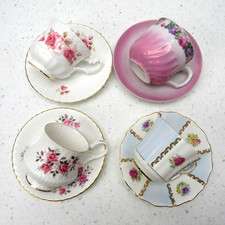 Mixed Lot of 4 Teacups and Saucers vintage fl...