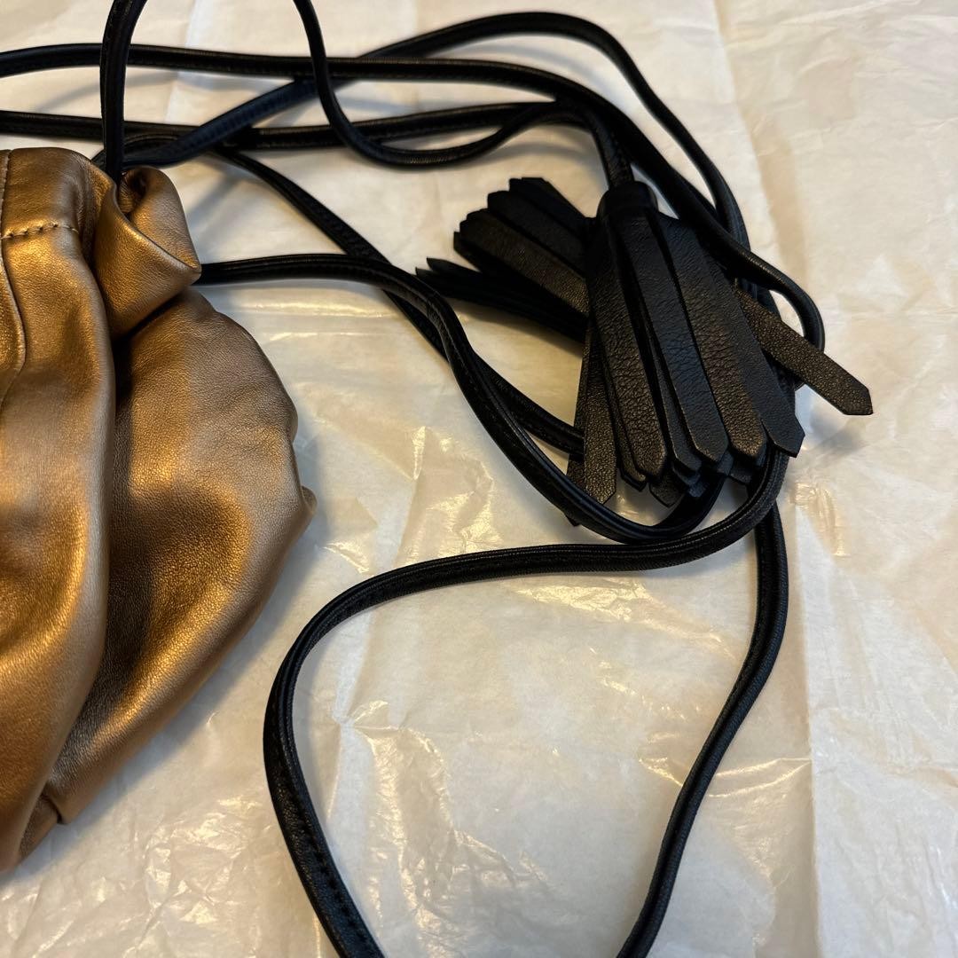 Beautiful item Longchamp drawstring shoulder mini… - image 4