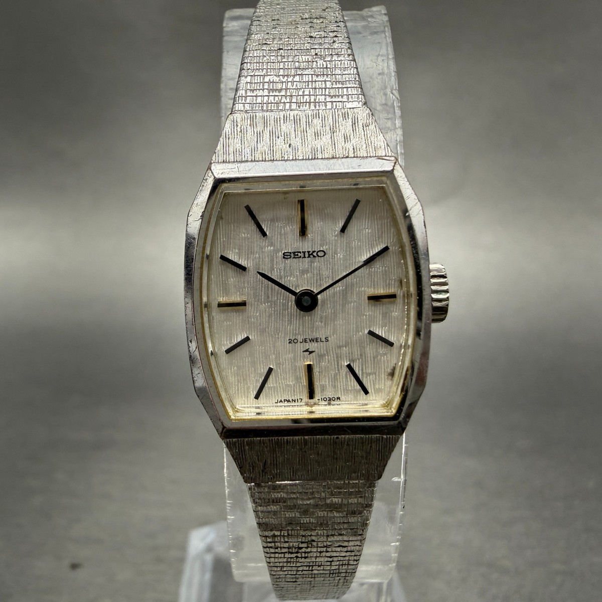 Seiko Tank Watch Women 17mm Silver Dial Silver Tone Manual 17-3280
