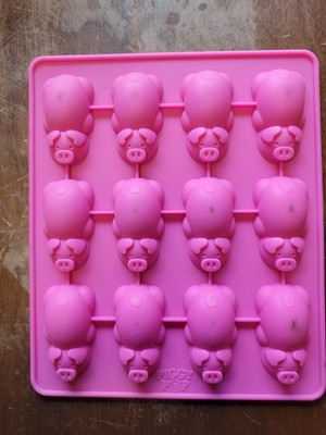 Silicone mold pig pigs baking cake pan Piggy Pop in Blanket Cookies Soap easter