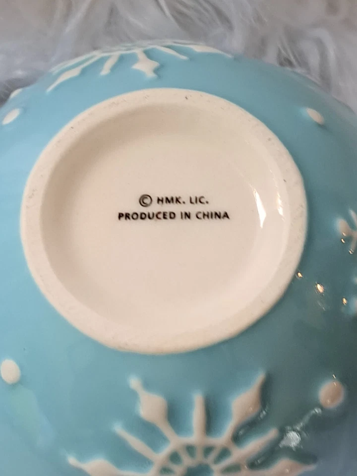 2) Hallmark Blue Snowflake Nesting Bowls - Image 4 of 4