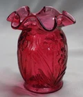 Vintage Fenton Art Glass COUNTRY Cranberry 5" Daffodil Vase