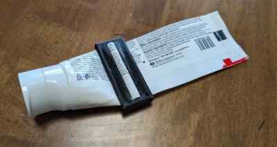 Zahnpasta Easy Tube Squeezer - Kunststoff Zahnpasta Roller zufällige Farben