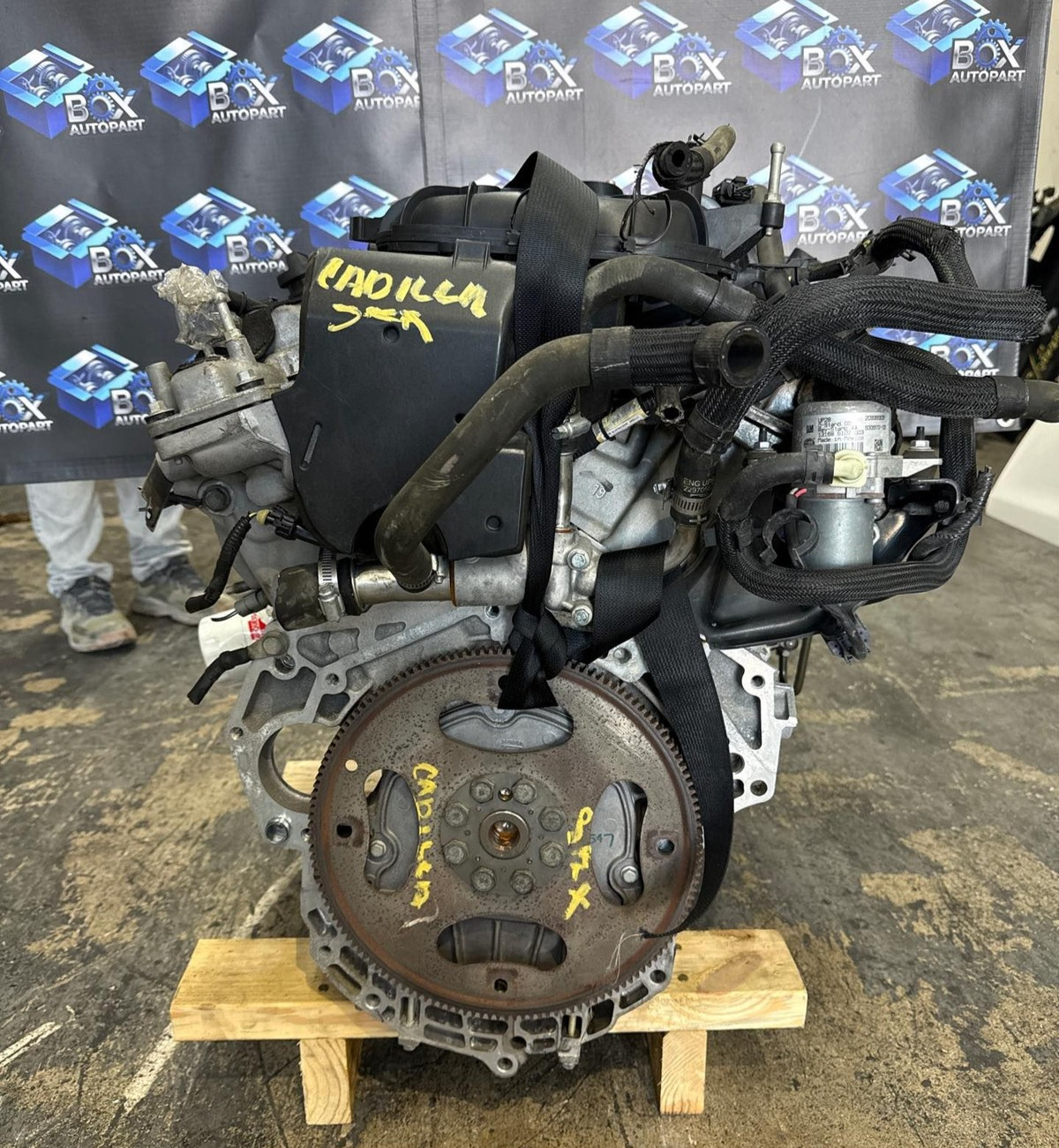 2012-2014 CADILLAC SRX Engine Motor 3.6L - Vin 3 8th Digit OEM
