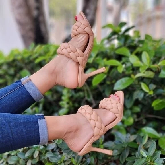 Sandália mula feminina nude trançada dupla biqueira quadrada - Imagem 3 de 4