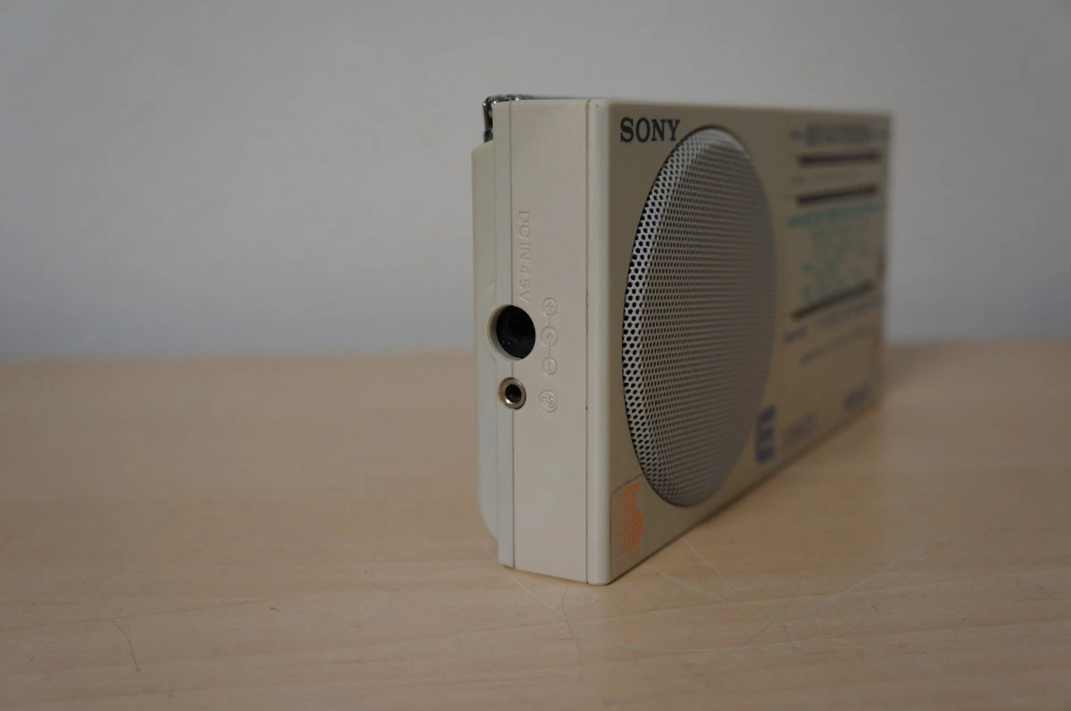 SONY ICF-22 - Vintage Radio ( Bj. ca 1980 )