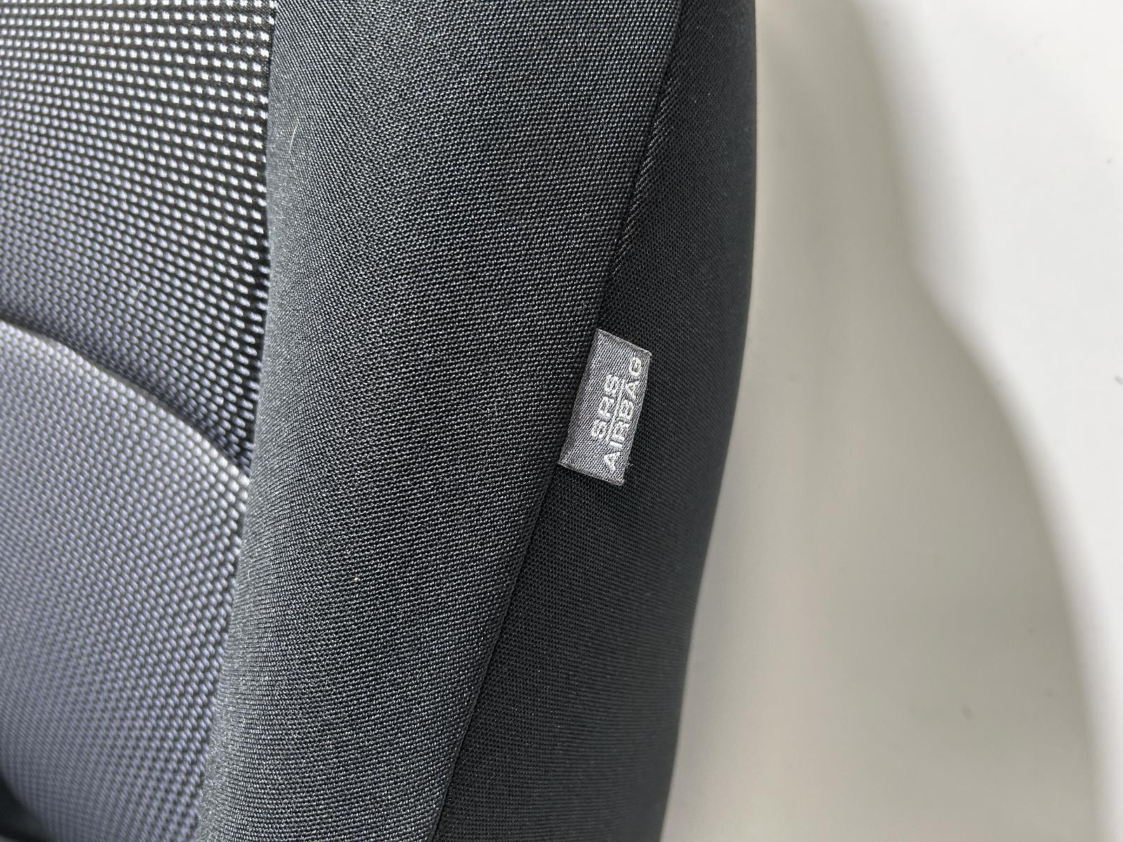 Toyota Corolla Left Front Seat ZRE152 03/2007-10/2013 - thumbnail 7