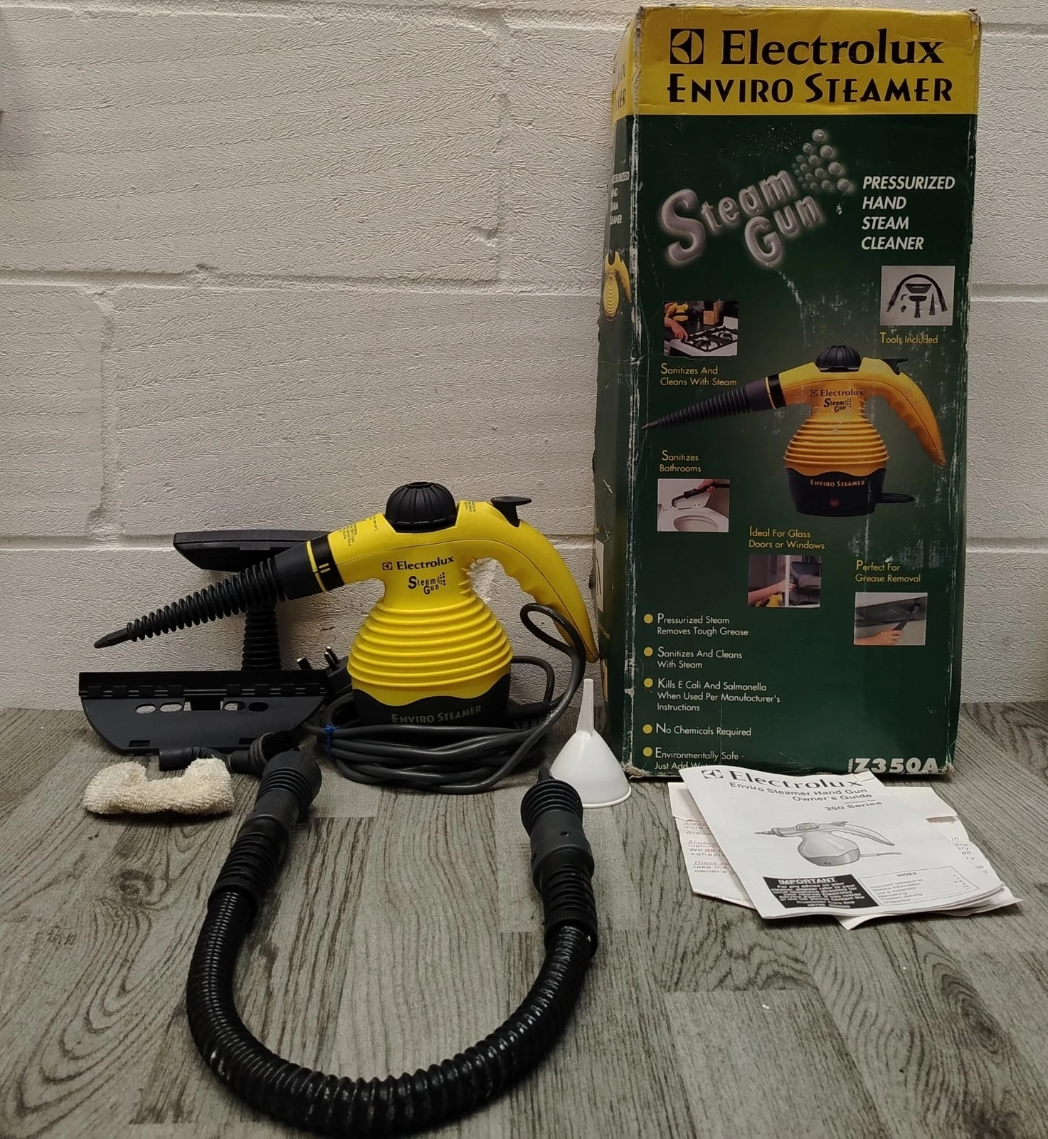Electrolux Enviro Steam Gun Z350A Yellow Handheld Steamer Cleaner Sanitiser Tool
Opens in a new wind