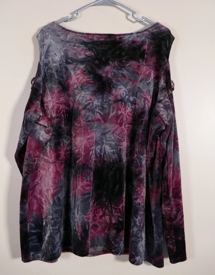 Top caprichoso de terciopelo aplastado Rock Republic para mujer talla 2X manga con tiras vanguardista Foto 4 de 4