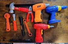 Tools Toy 9 Pieces Plastic Some Battery Operated Read