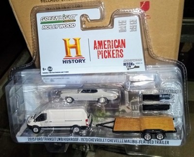1:64 GreenLight HITCH & TOW American Pickers 2015 Ford Transit