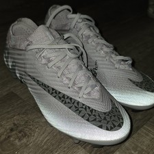 Soccer cleats