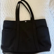 Lululemon Daily Multi-Pocket Tote Bag 20L - Black – NWT Gym Yoga Travel