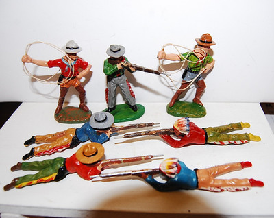 Konvolut 7 alte Hausser Elastolin Massefiguren Wildwest zu 7cm Cowboys Indianer