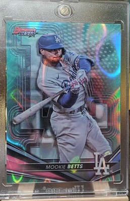 2022 Bowman's Best Mookie Betts #28 Aqua Lava Refractor /199 Dodgers