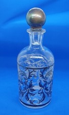 Bottiglia in cristallo dipinta a mano, con tappo.  Vintage anni '80. H=17 cm