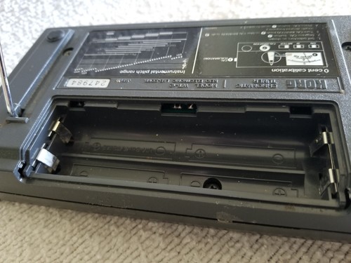 Korg WT–12 Analog Chromatic Musical Instrument Tuner/ AS IS- For Parts or Repair - Picture 6 of 10