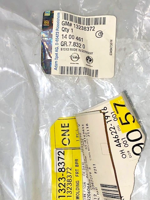 11-14 ПОДЛИННЫЙ BUICK REGAL LH СТОРОНА FR. МОЛДИНГ БАМПЕРА, НОВАЯ ОРИГИНАЛЬНАЯ ДЕТАЛЬ, P/N 13238372 - Изображение 4 из 4