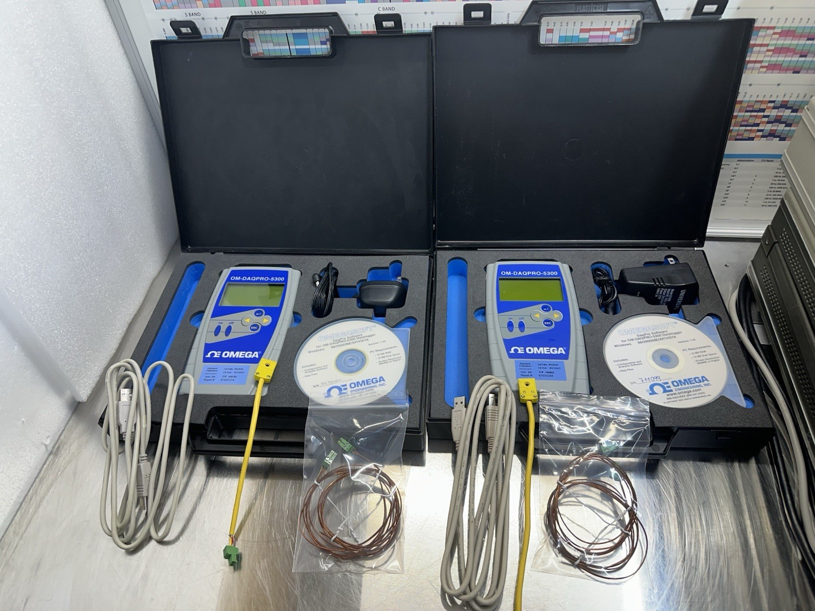 Omega /Fourtec OM-DaqPro-5300 8 Channel Portable Data Logger --Calibrated--