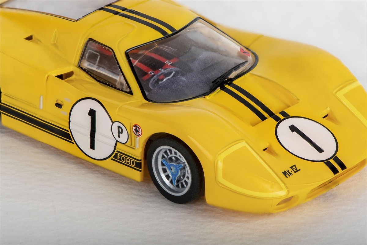 AFX 22025 Ford GT40 Mk IV No.1 Sebring HO Slot Car US SHIP