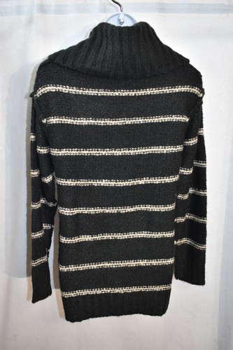 Suéter Urban Outfitters BDG Suéter Negro Rayas Talla Mediana - Imagen 4 de 8