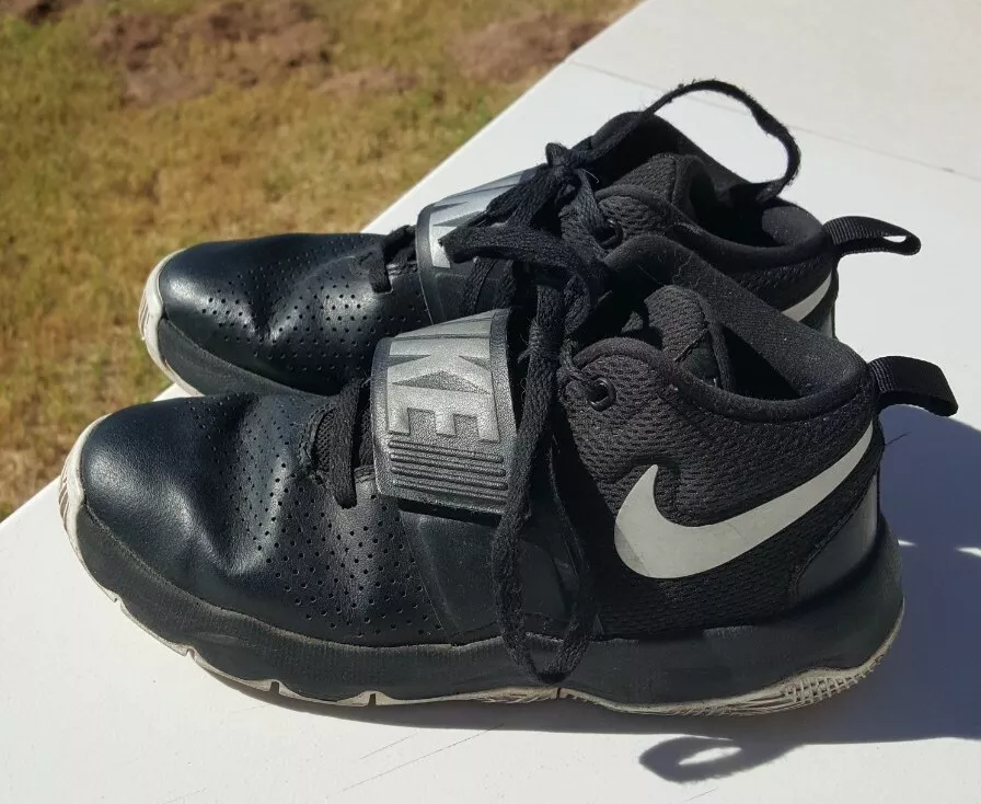 Nike d8 shop basketball shoes