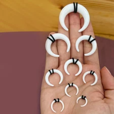 1PC Buffalo Horn Horseshoes White Acrylic C Shaped Septum Pincher Tapers Bull