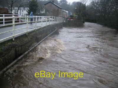Foto 6x4 Der Fluss Irwell bei Irwell Vale Ewood Bridge nach drei Tagen o c2008