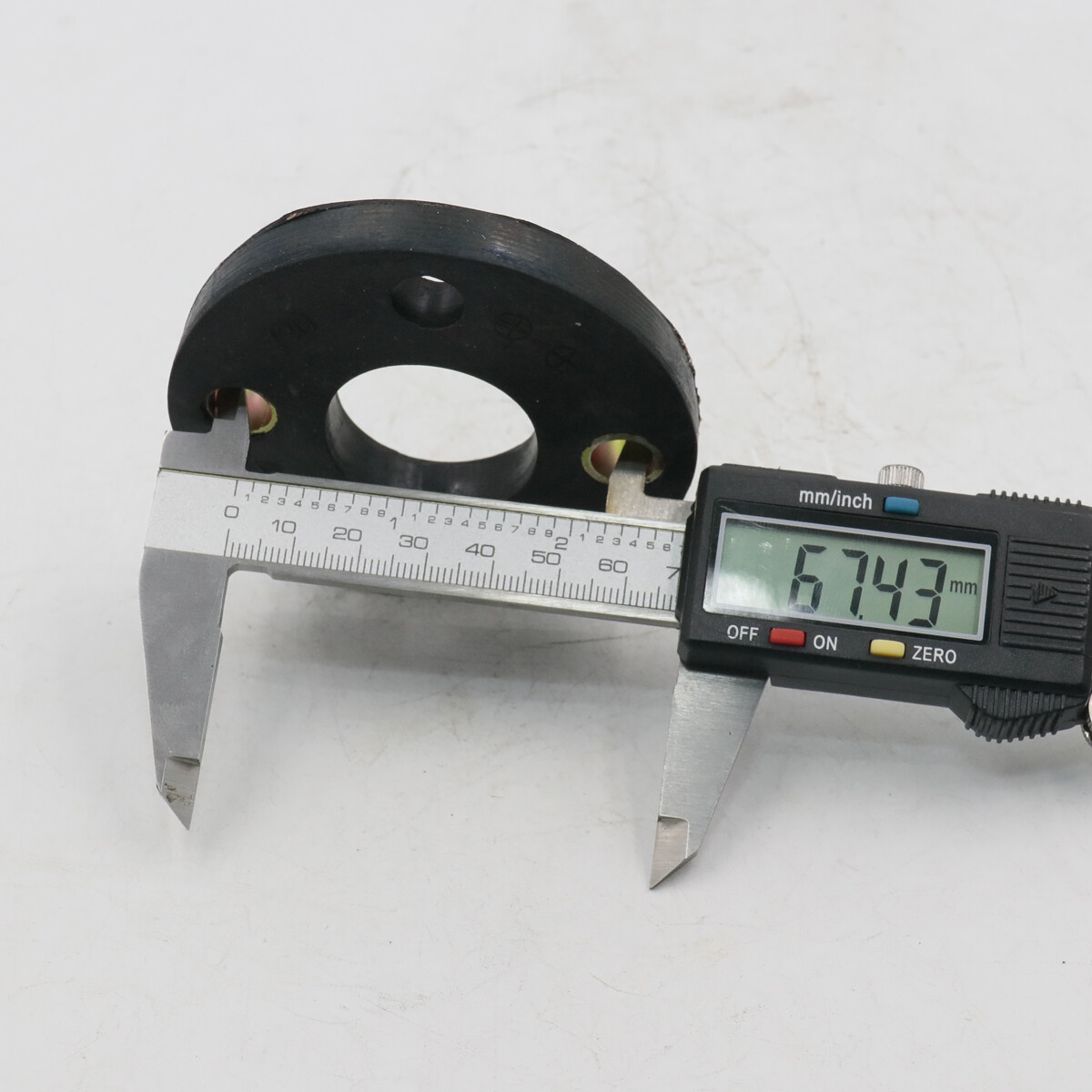 RUBBER COUPLING STEERING SHAFT FIT NISSAN 720 D21 PICKUP TRUCK KING CAB