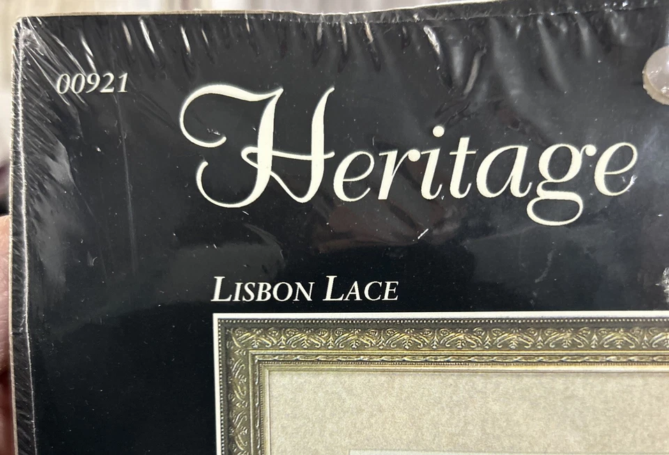 Costura de encaje Elsa Williams Heritage Collection Lisboa 14”X18” por Joan Marchie Foto 4 de 4