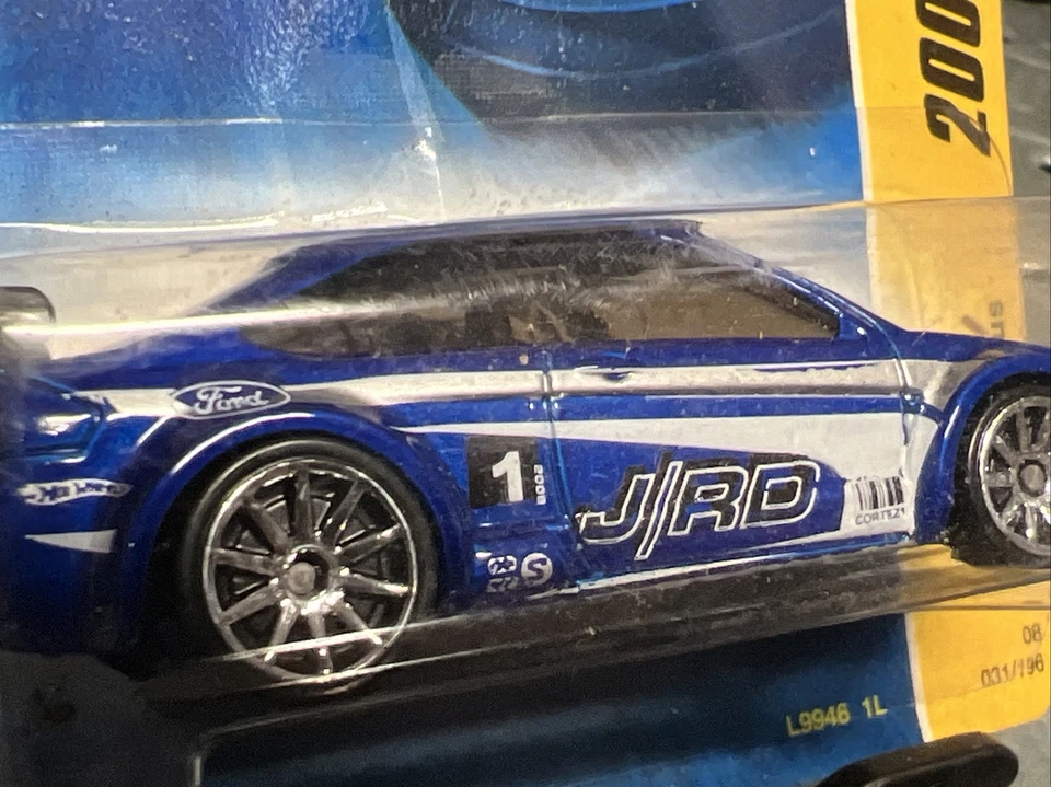 Ford Focus 2008 Hot Wheels nuevos modelos 08 - nuevo en tarjeta Foto 4 de 4