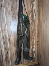 Redhead Bone Dry boot foot chest waders olive / brown size 7