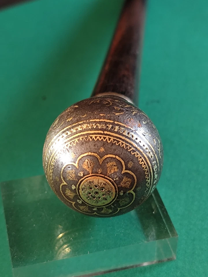 Pommeau de Canne ou Ombrelle - Ancien - Acier damassé, doré - Photo 3/4