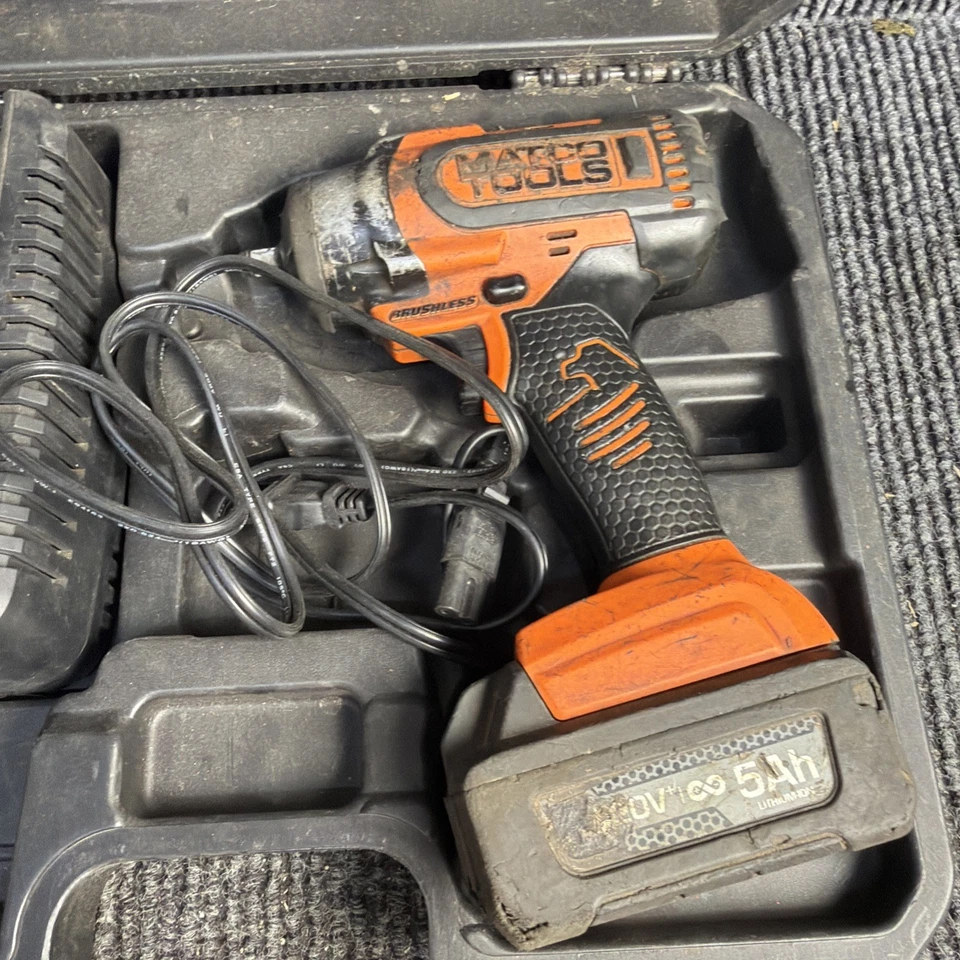 Matco Tools MCL2038HIW 3/8”Dr 20V Cordless Brushless Hi Power Impact Wrench Kit - Image 3 of 4