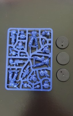 3 Primaris Space Marines Warhammer 40.000