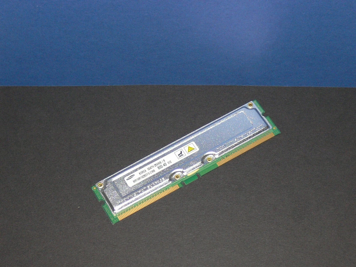 Kingston FURY Renegade Pro XMP 256GB 5600MT/s DDR5 ECC Reg CL36 DIMM Mémoire Registered DIMM ECC en overclocking Kit de 8 - KF556R36RBK8-256