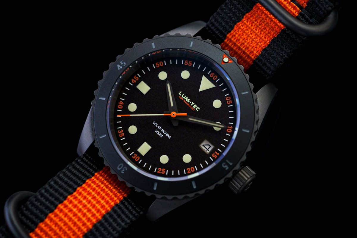 Lum-Tec Watch - Solar Marine 4 w/ X1 grade Super-Luminova C3