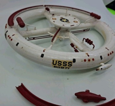 Lindberg 1958 US Space Station USSS 611971 Wheel Model Built  Very Rare Original