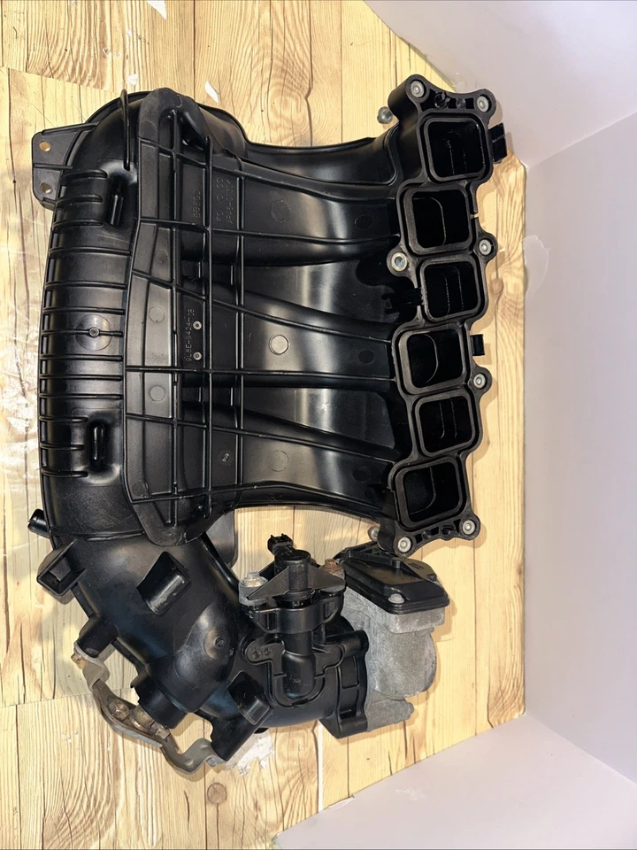 2009 - 2012 年福特 Escape Fusion 3.0L V6 上进气歧管原始设备制造商 — 第 4/4 张图片