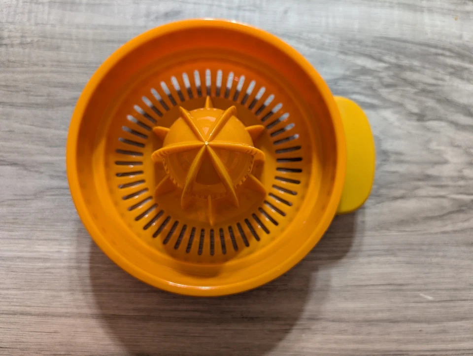 Exprimidor manual de naranja cítricos Kitchen Aid *solo pieza de exprimidor superior* Foto 3 de 4