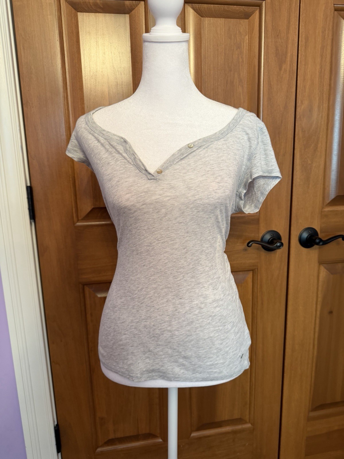 American Eagle Outfitters Gray Women’s Henley Short Sleeve Top Size L
