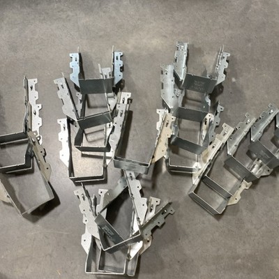 Simpson Strong-Tie 18 Gauge 2 x 8 ZMAX Light-Capacity U-Shaped Hanger LOT OF 24