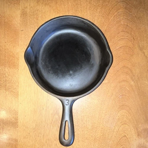 Cast Iron Skillet  6.5 Inch Size 3 unmarked Wagner