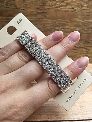 Auffälliges Strass Armband/klare Diamanten/dehnbar/Manschettenstil/neu mit Etikett