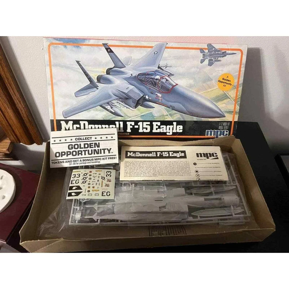 1982 MPC McDonnell F-15 Eagle Golden Opportunity Model Kit - Image 2 of 4