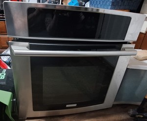 electrolux EW27EW55GS3 27 Inch 20amp Wall Oven. Used Workong Condition. As Is.