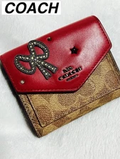 [Rare Item] COACH Ribbon Star Motif Trifold Wallet