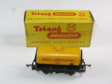 VINTAGE TRI-ANG RAILWAYS TT Gauge Shell Oil Tank Wagon T.76 Boxed 1960s